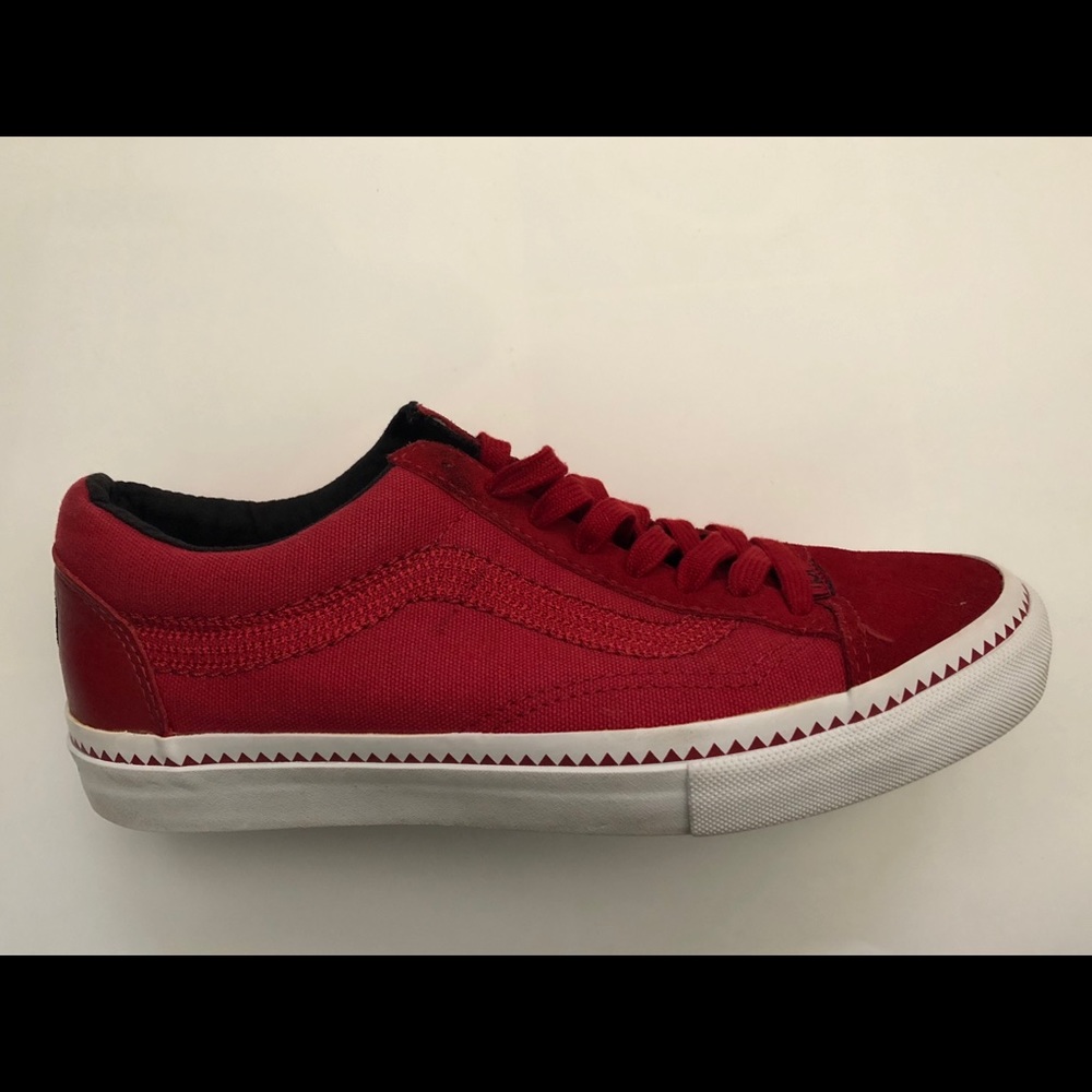 Vans X Huff Red Suede Old Skool M 7.0 W 8.5